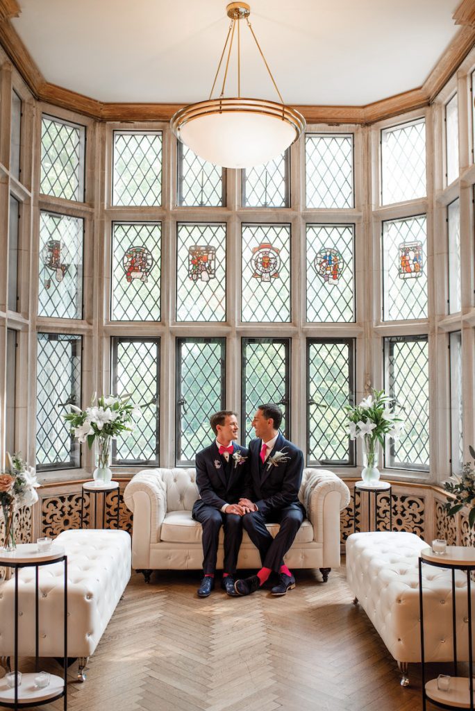 2 grooms at morton arboretum in the founders room