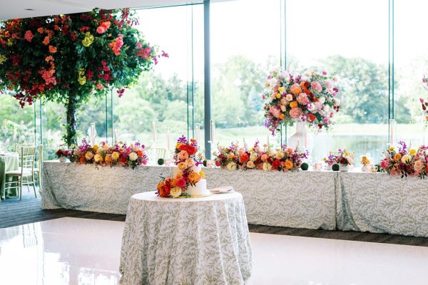 summer wedding at the ginkgo room in Lisle Illinois